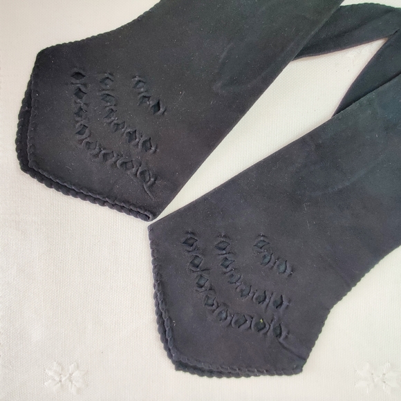 Designer Black Gloves Suede Leather, Fancy Cut Work Detail Vintage New Condition - Picture 6 of 10